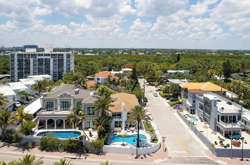 Photo 26 - Sea Breeze by Avantstay Across From Fort Lauderdale Beach! Pool, Out Door Dining, Fire Pit