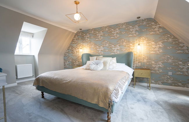 Comfortable 5 Bedroom Detached House With Parking - Foto 8