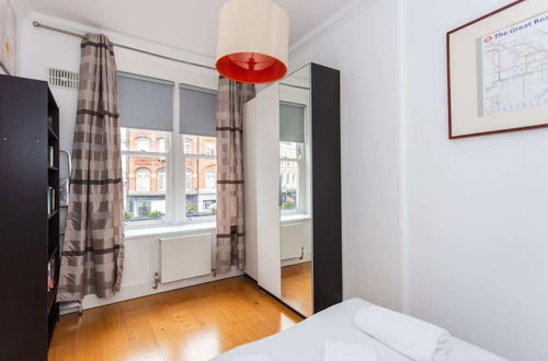 Photo 4 - Homely 1 Bedroom Apartment in the Heart of Vibrant Camden