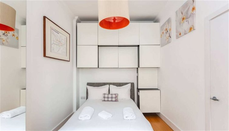 Photo 1 - Homely 1 Bedroom Apartment in the Heart of Vibrant Camden
