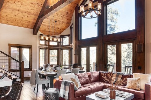 Photo 36 - Apex by Avantstay Cozy Expansive Mountain Home Close to the Slopes w/ Hot Tub