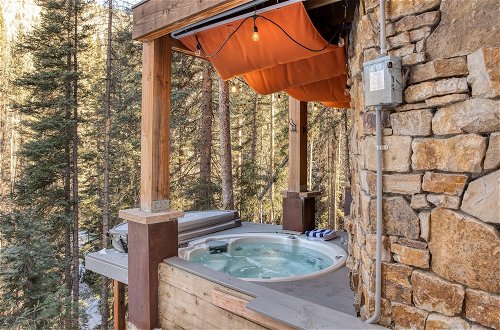 Foto 17 - Apex by Avantstay Cozy Expansive Mountain Home Close to the Slopes w/ Hot Tub