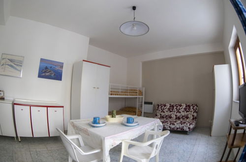 Photo 3 - Furnished Open-space Apartment Near the sea and Commercial Points