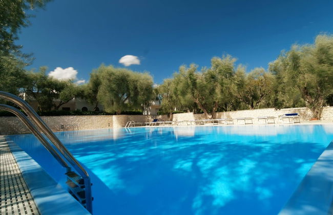 "saracena" Superior Holiday Home With Swimming Pool and Private Beach - Photo 17