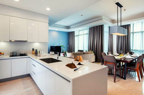 Foto 6 - Three-bedrooms Apartment, Oakwood Suites La Maison Jakarta