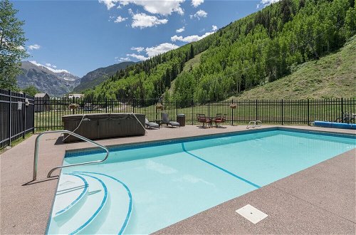 Foto 4 - Etta Place Too 103 by Avantstay Close to Town & The Slopes! In Complex w/ Communal Pool & Hot Tub