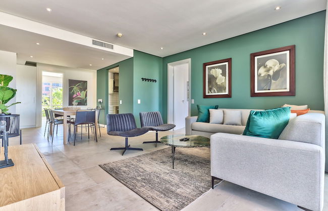 Luxury Three Bedroom Apartment - Fully Furnished and Equipped - Foto 11