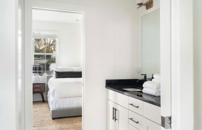Hart Suite Buyout 1 by Avantstay Two Town House Buyout w/ Modern Amenities in Nashville! - Foto 13