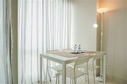Foto 9 - Comfort and Homey Studio at Green Sedayu Apartment