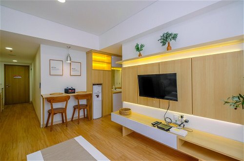 Foto 9 - Comfy And Homey 2Br At Meikarta Apartment