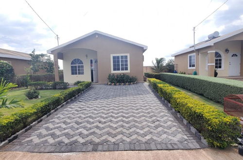 Photo 10 - Charming 2-bed House in Portmore Gated Community