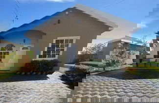 Photo 1 - 2-bed, Sleeps 4, Private Garden, Parking