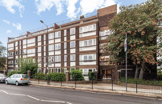 High-End 2 Bed Flat near Westfield London - Foto 26