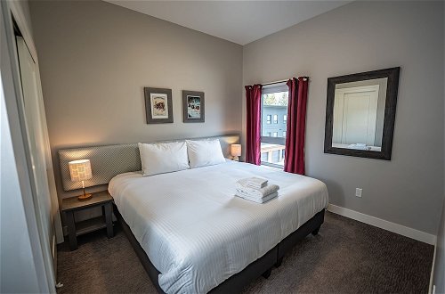 Photo 3 - Pillow Top Condo by Revelstoke Vacations
