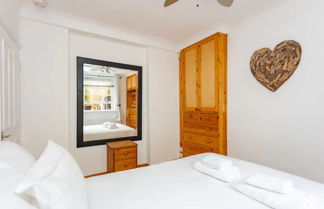 Photo 3 - Quirky 2 Bedroom Apartment in Elephant and Castle