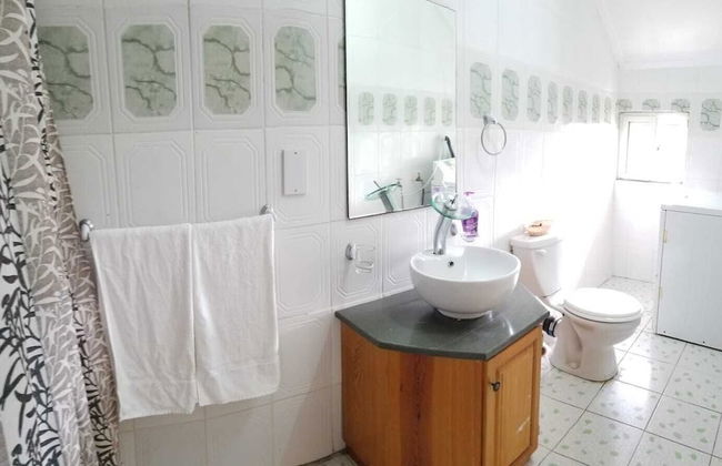 Candy's Palace - Photo 12