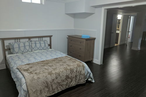 Photo 6 - QuickStay - Beautiful 5bdrm House in Vaughan