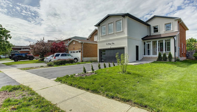 Photo 1 - QuickStay - Beautiful 5bdrm House in Vaughan