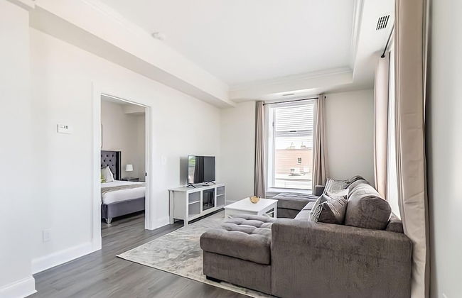 Rideau 2Br Signature Apartment Free Parking - Photo 23