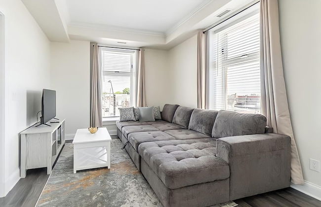 Rideau 2Br Signature Apartment Free Parking - Photo 22