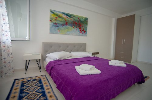 Photo 32 - Bougainville Bay Serviced Apartments