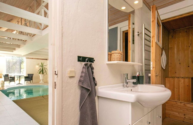 8 Person Holiday Home in Hals - Foto 11