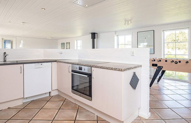 12 Person Holiday Home in Blavand - Foto 8