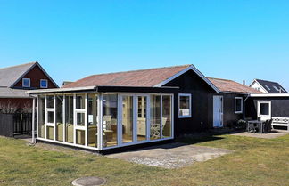 Foto 1 - 6 Person Holiday Home in Ulfborg