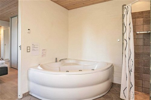 Photo 2 - Luxurious Holiday Home in Hurup with Hot Tub