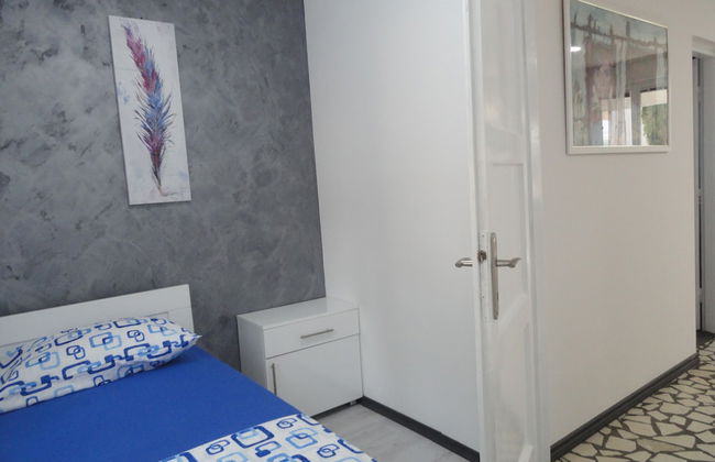 Petrovac Holiday House with pool - Photo 5