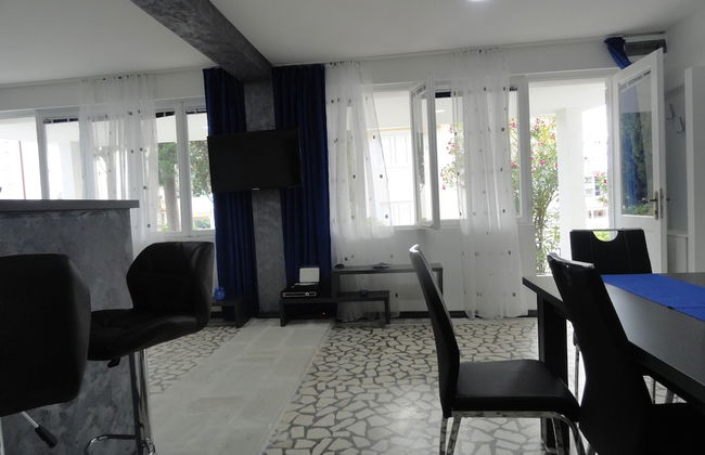 Petrovac Holiday House with pool - Photo 16