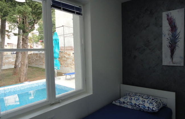 Petrovac Holiday House with pool - Photo 6