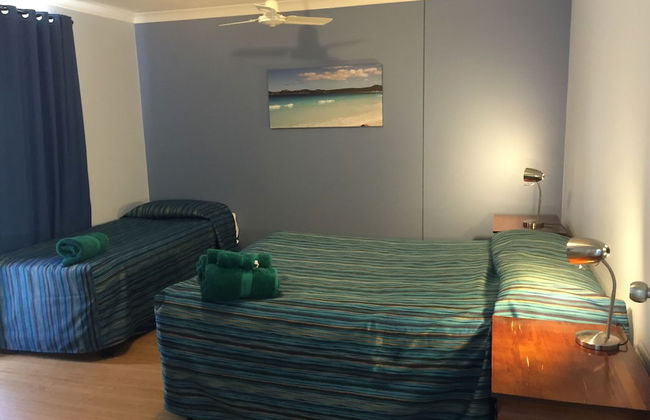 Driftwood Apartments - Photo 3