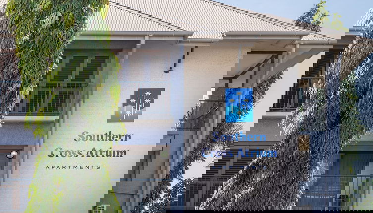 Photo 1 - Southern Cross Atrium Apartments