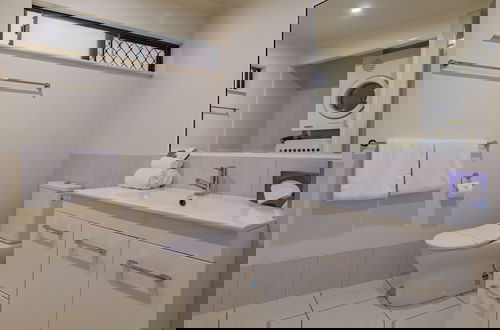 Photo 19 - Southern Cross Atrium Apartments