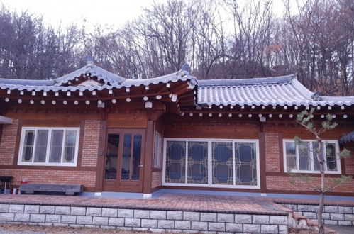 Foto 12 - Yong Yejik Hanok Pension