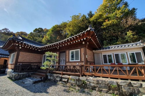 Photo 8 - Yong Yejik Hanok Pension