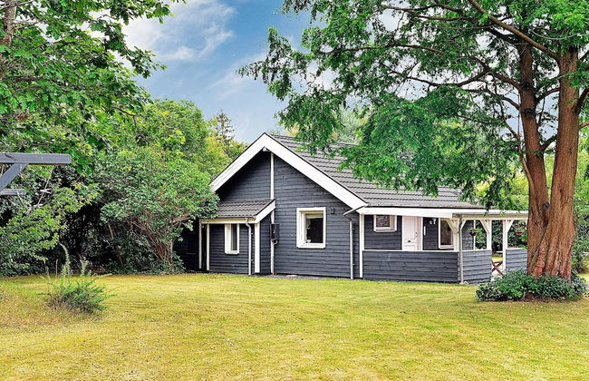 Modern Holiday Home Near Nibe With Terrace - Foto 15