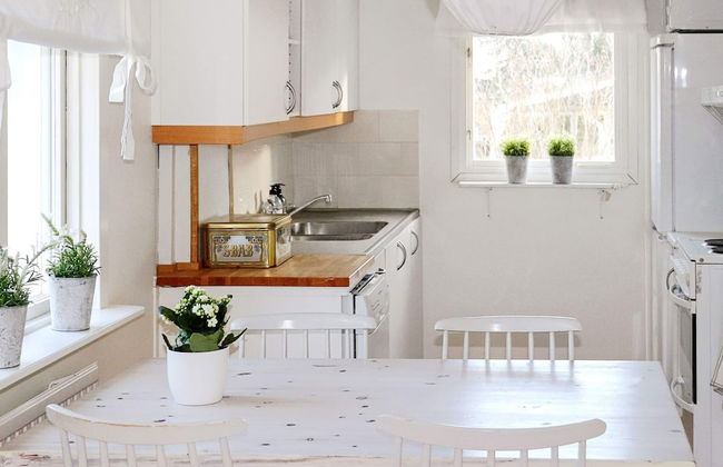 6 Person Holiday Home in Mellbystrand - Foto 3