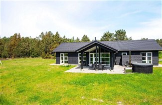 Foto 1 - 12 Person Holiday Home in Romo