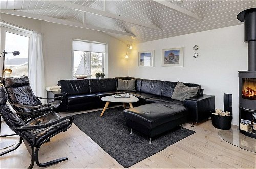 Photo 14 - 7 Person Holiday Home in Lokken