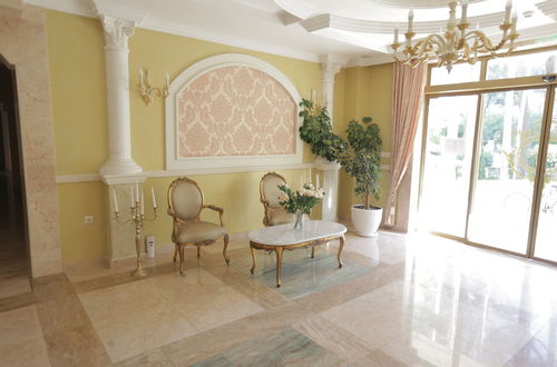 Foto 17 - Luxury Apartment in Anastasia Palace