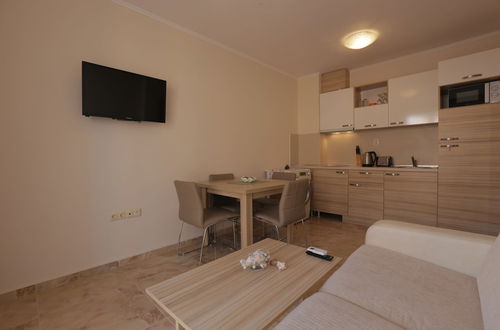 Foto 4 - Luxury Apartment in Anastasia Palace