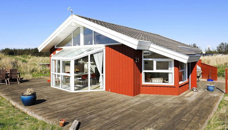 Foto 1 - Bewitching Holiday Home in Lokken near Sea