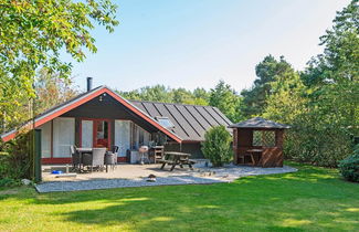 Foto 1 - 6 Person Holiday Home in Farvang