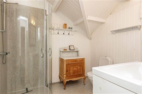 Photo 15 - 6 Person Holiday Home in Haarby