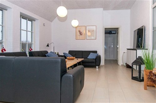 Photo 15 - 16 Person Holiday Home in Ulfborg