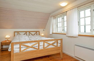 Photo 3 - 10 Person Holiday Home in Blavand