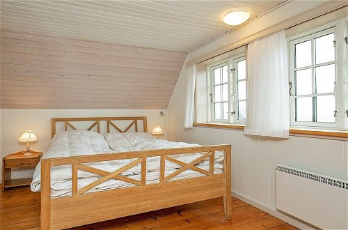 Photo 3 - 10 Person Holiday Home in Blavand