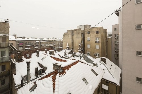 Photo 15 - Belgrade Center Apartment V